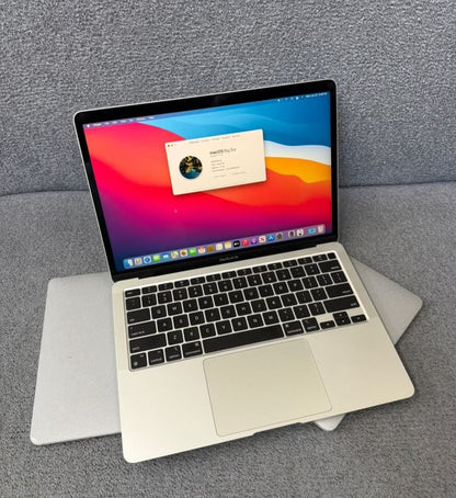Apple MacBook Air 2017 13-inch (8GB RAM, 128GB SSD)